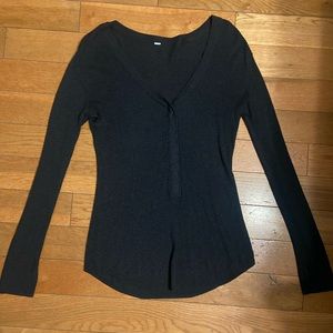 Lululemon dark grey Henley with thumb holes